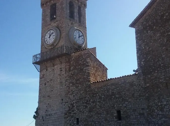 A 2 Pas Du Palais * Cannes