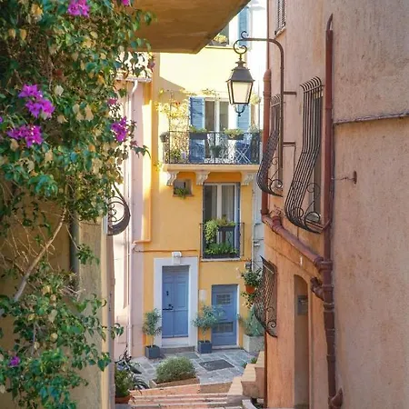 Appartement A 2 Pas Du Palais